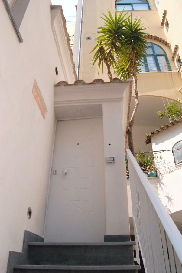 Apartament Scirocco - Amazing Flat With Terrace In The Center Amalfi Zewnętrze zdjęcie